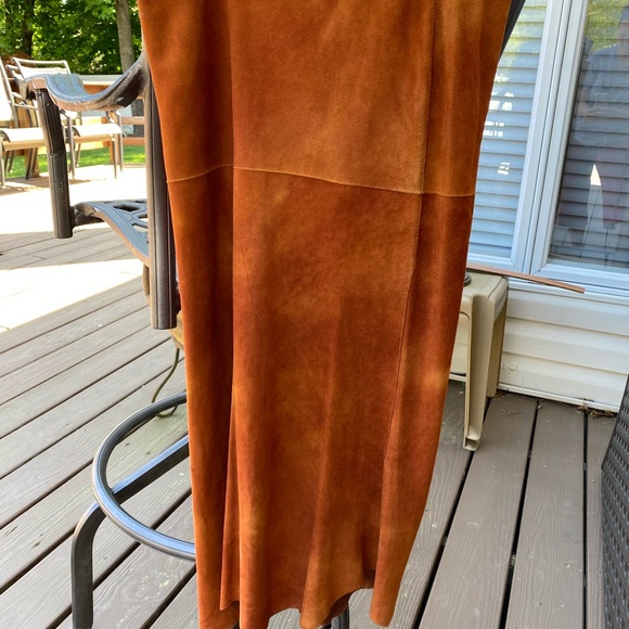 Italian maker suede skirt - Picture 2 of 8